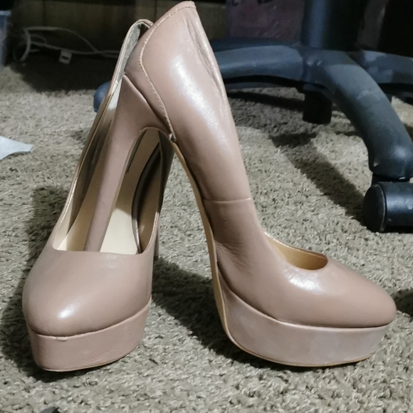 Steve madden pumps - Picture 1 of 5